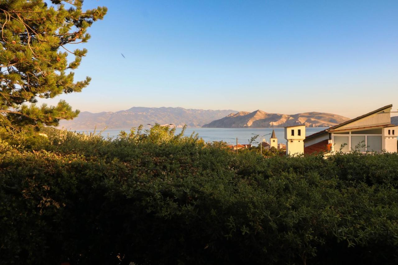 Apartments Blue And Green With Balcony Baška Екстериор снимка